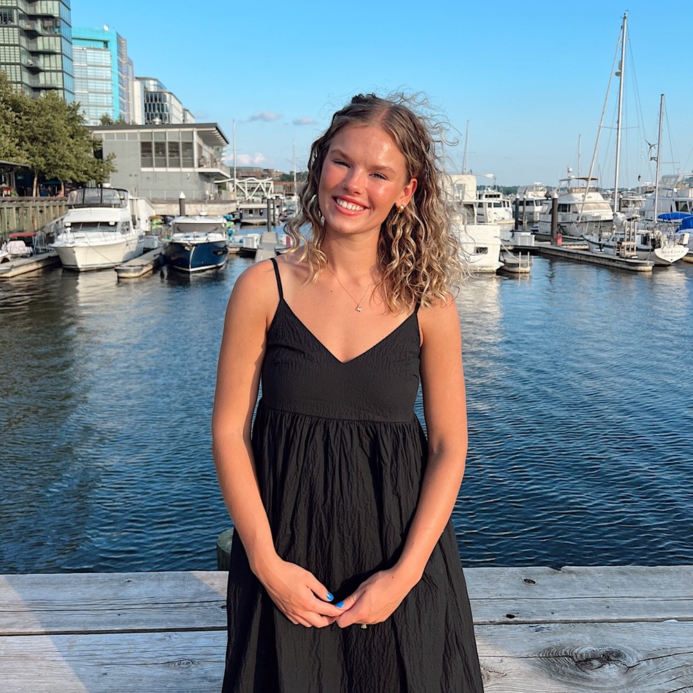 Meet your Posher, Kayla